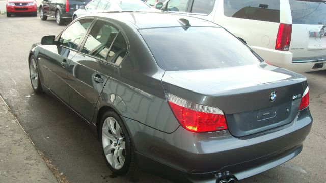 BMW 5 series 2005 photo 11