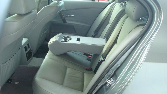 BMW 5 series 2005 photo 6