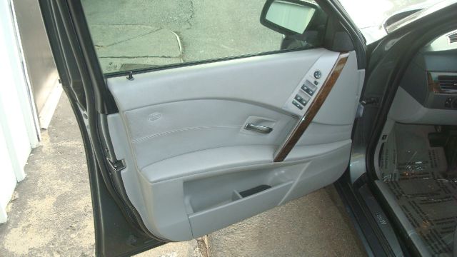 BMW 5 series 2005 photo 7