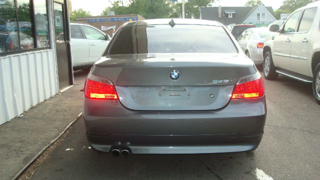 BMW 5 series 2005 photo 8