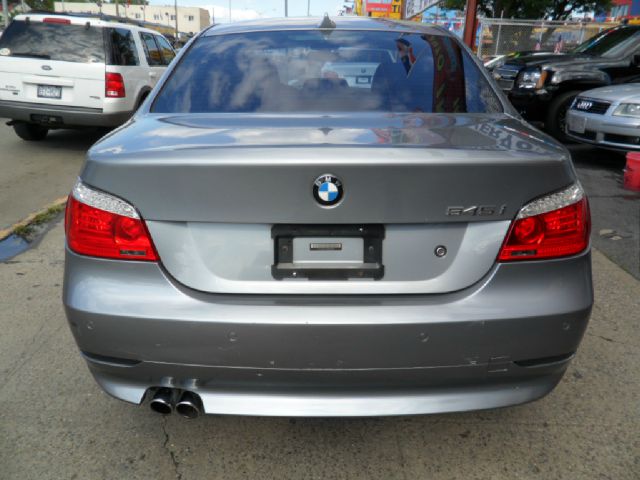 BMW 5 series EX-L W/rear Ent System Sedan