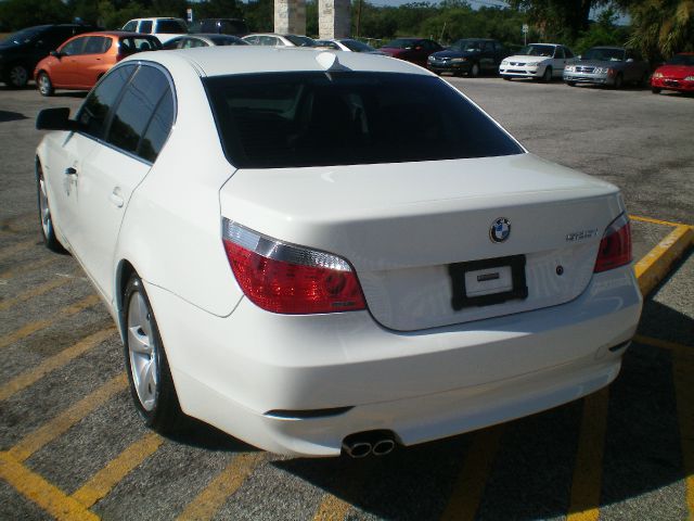 BMW 5 series 2005 photo 2