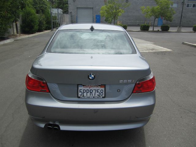 BMW 5 series 2006 photo 3