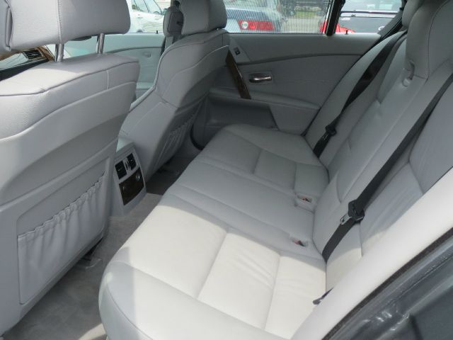 BMW 5 series 2006 photo 1