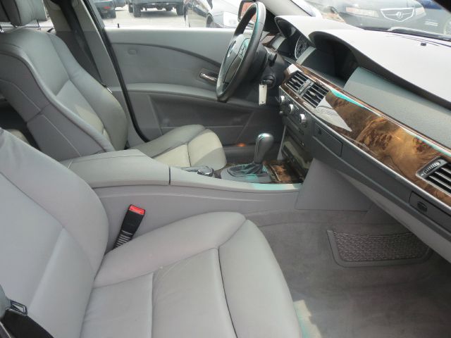 BMW 5 series 2006 photo 6