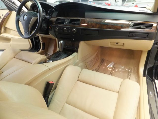 BMW 5 series 2006 photo 2