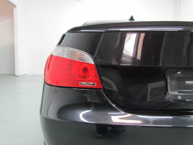 BMW 5 series 2006 photo 3