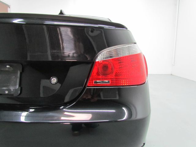 BMW 5 series 2006 photo 4