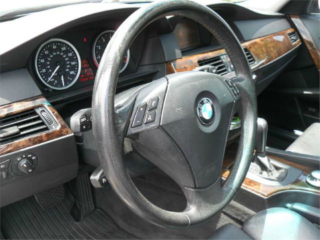 BMW 5 series 2006 photo 18