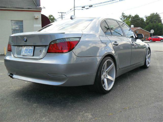 BMW 5 series 2006 photo 2