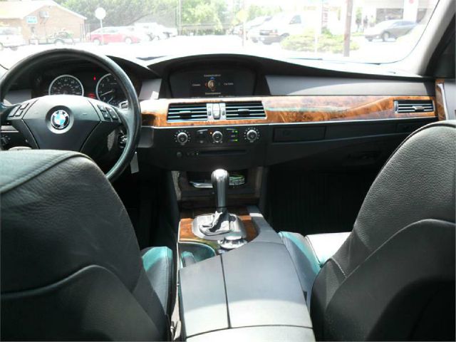 BMW 5 series 2006 photo 22