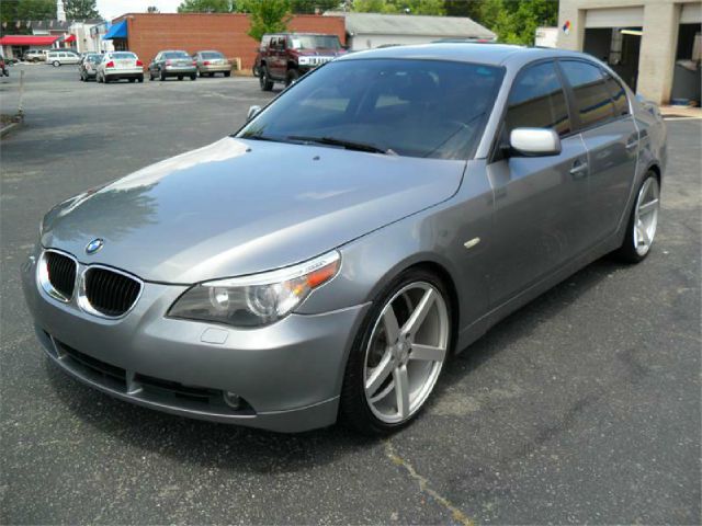 BMW 5 series 2006 photo 35