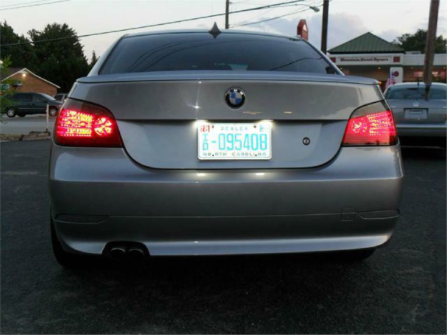 BMW 5 series 2006 photo 8