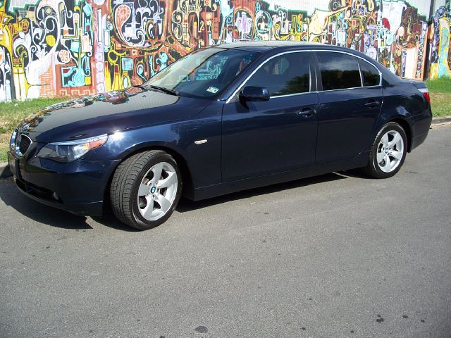 BMW 5 series 2006 photo 2