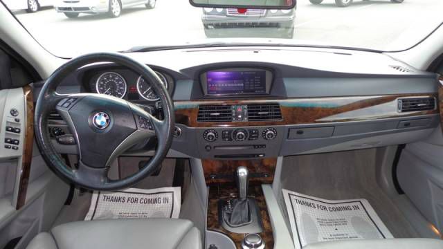 BMW 5 series 2006 photo 1