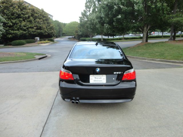 BMW 5 series 2006 photo 4