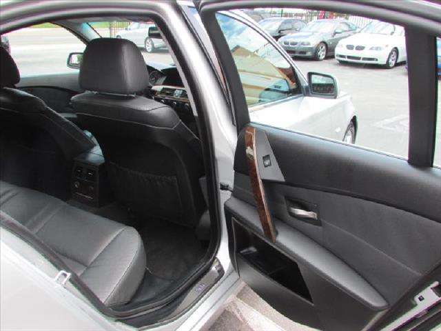 BMW 5 series 2006 photo 31