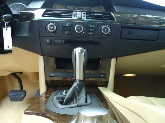 BMW 5 series 2006 photo 1