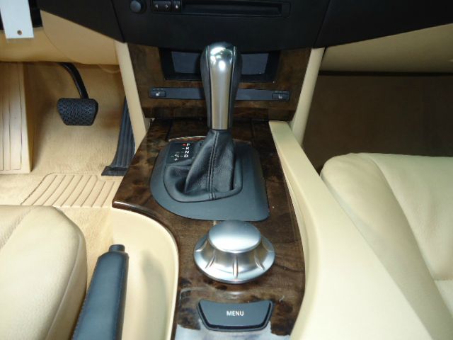 BMW 5 series 2006 photo 19