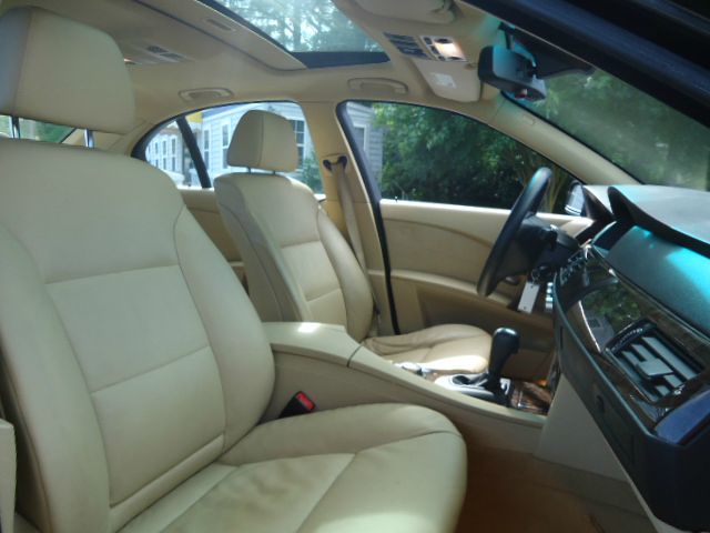 BMW 5 series 2006 photo 36