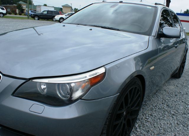 BMW 5 series 2006 photo 2