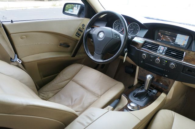 BMW 5 series 2006 photo 13