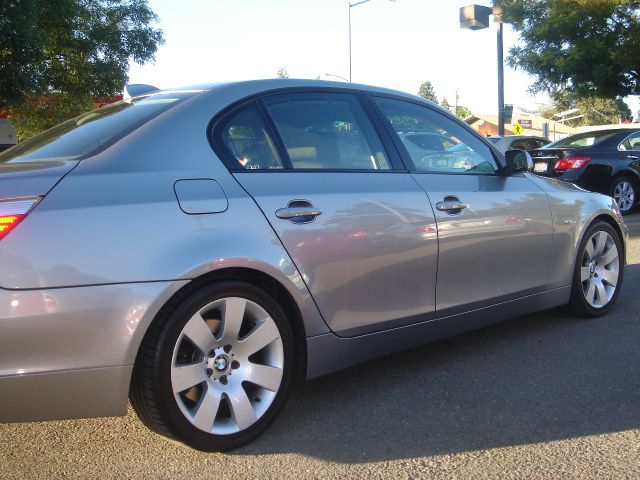 BMW 5 series 2006 photo 3