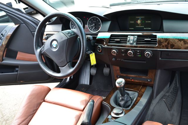 BMW 5 series 2006 photo 3