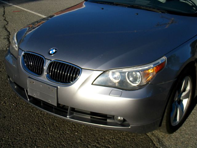 BMW 5 series 2007 photo 2