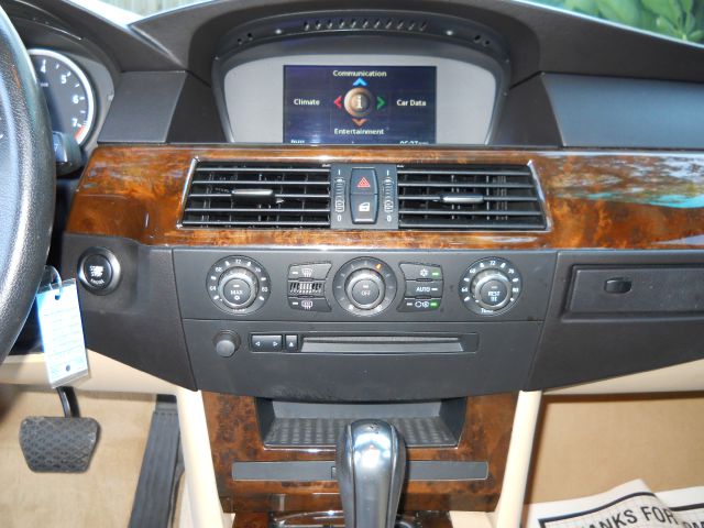 BMW 5 series 2007 photo 12