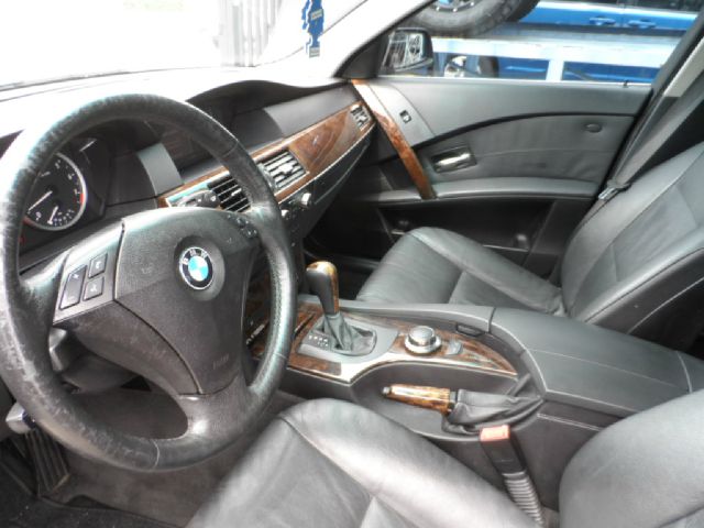 BMW 5 series 2007 photo 2