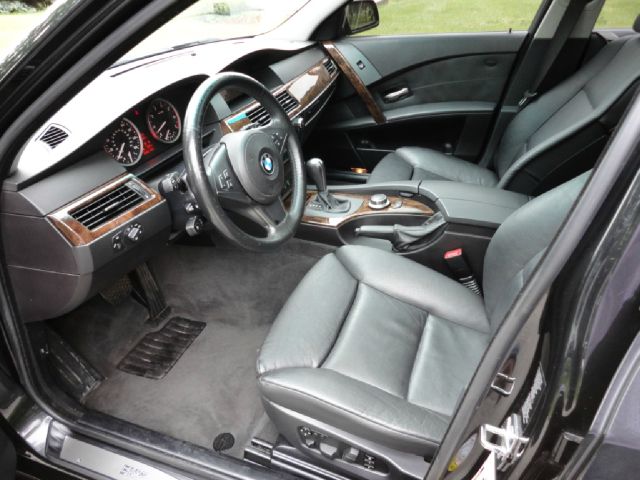 BMW 5 series 2007 photo 2