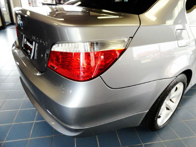 BMW 5 series 2007 photo 11