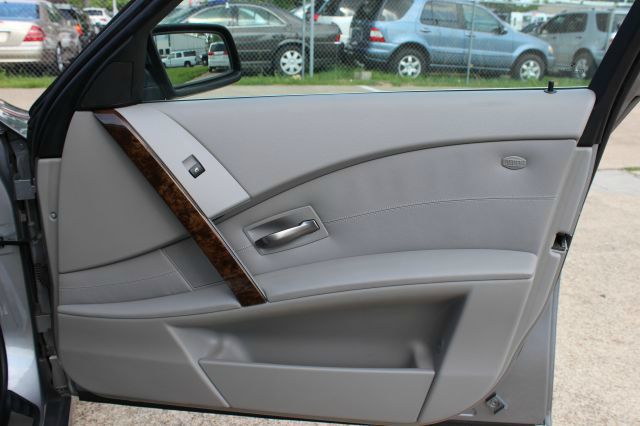 BMW 5 series 2007 photo 4