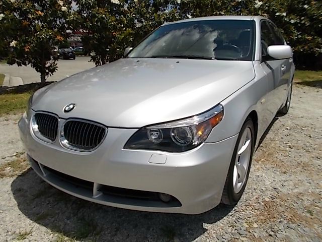 BMW 5 series 2007 photo 2