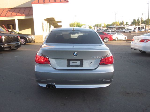 BMW 5 series 2007 photo 9