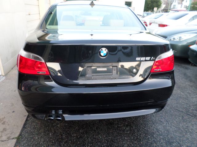 BMW 5 series 2007 photo 25