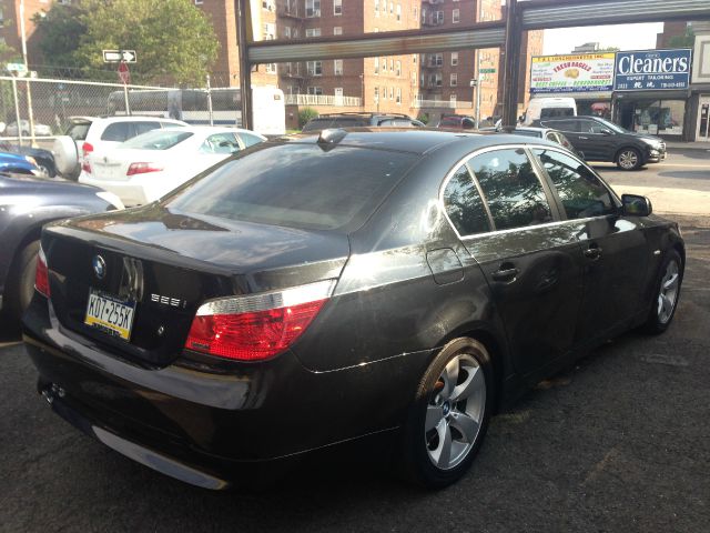 BMW 5 series 2007 photo 2