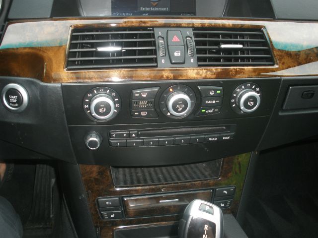 BMW 5 series 2008 photo 15