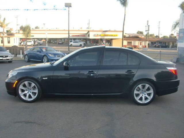 BMW 5 series 2008 photo 29