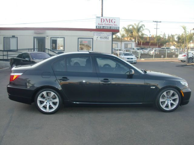 BMW 5 series 2008 photo 33