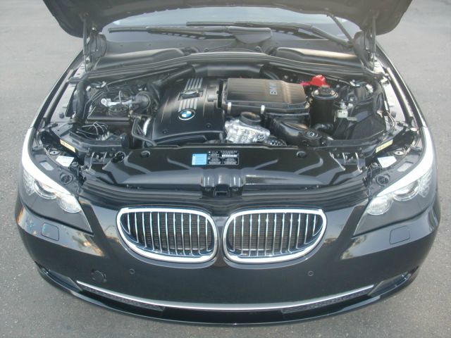 BMW 5 series 2008 photo 36