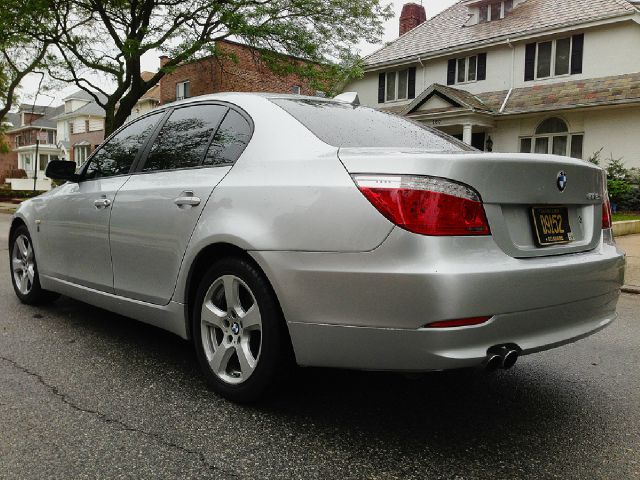 BMW 5 series 2008 photo 4