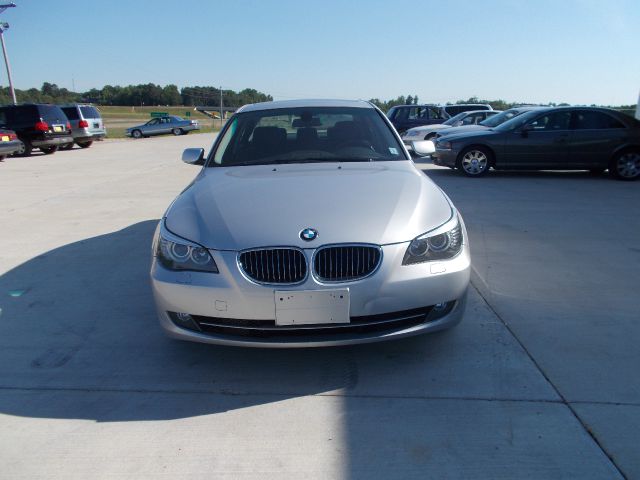 BMW 5 series 2008 photo 4