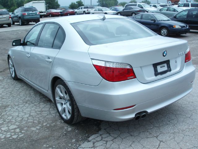 BMW 5 series 2008 photo 2