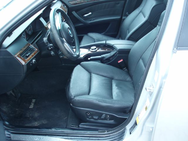 BMW 5 series 2008 photo 4