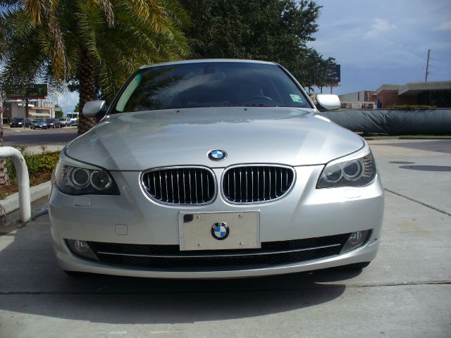 BMW 5 series 2008 photo 2