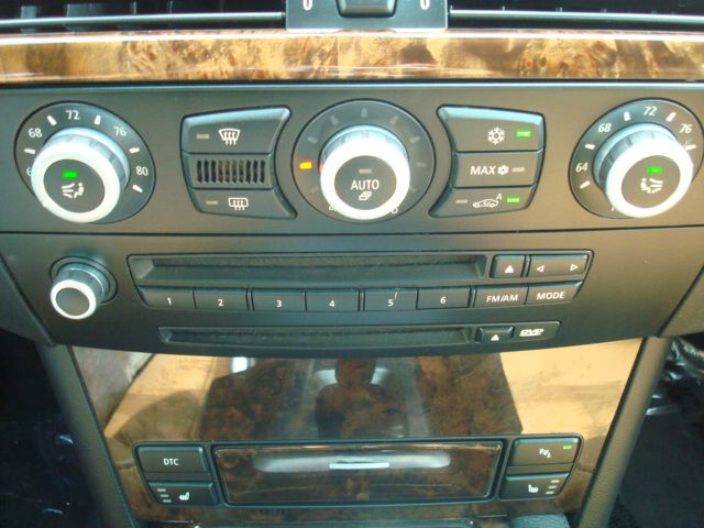 BMW 5 series 2008 photo 29