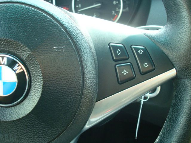 BMW 5 series 2008 photo 30