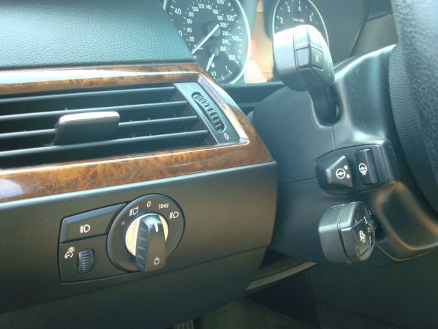 BMW 5 series 2008 photo 36